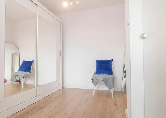 Apartmán Legnicka Close To The Center Of By Rent Like Vratislav