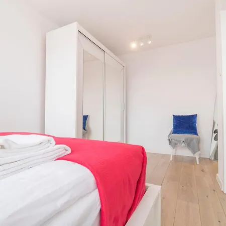 Legnicka Close To The Center Of By Rent Like