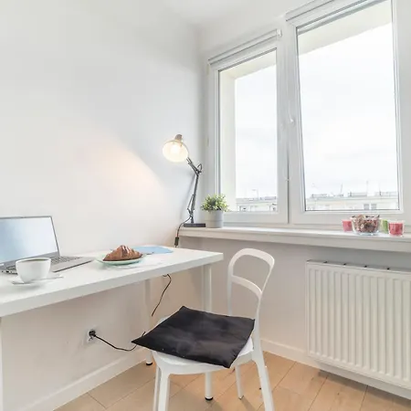 公寓 Legnicka Close To The Center Of By Rent Like