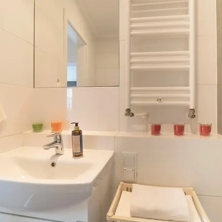 Legnicka Close To The Center Of By Rent Like 公寓 *